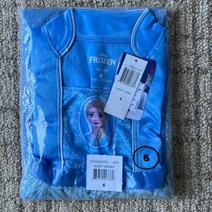 NWT Disney Elsa Nightgown Girls Size 6